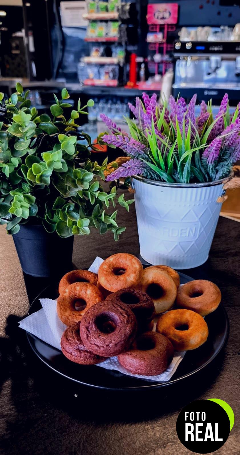 bestron-mini-donut-maker-verde-retro-foto-2