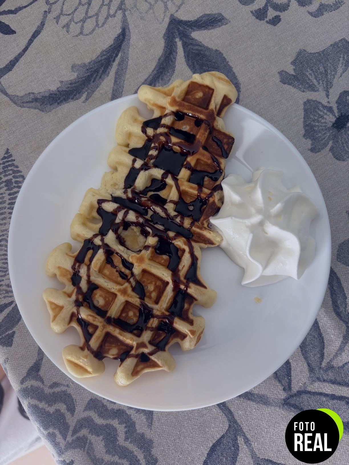 gofrera-yashe-2-gofres-negra-foto-1