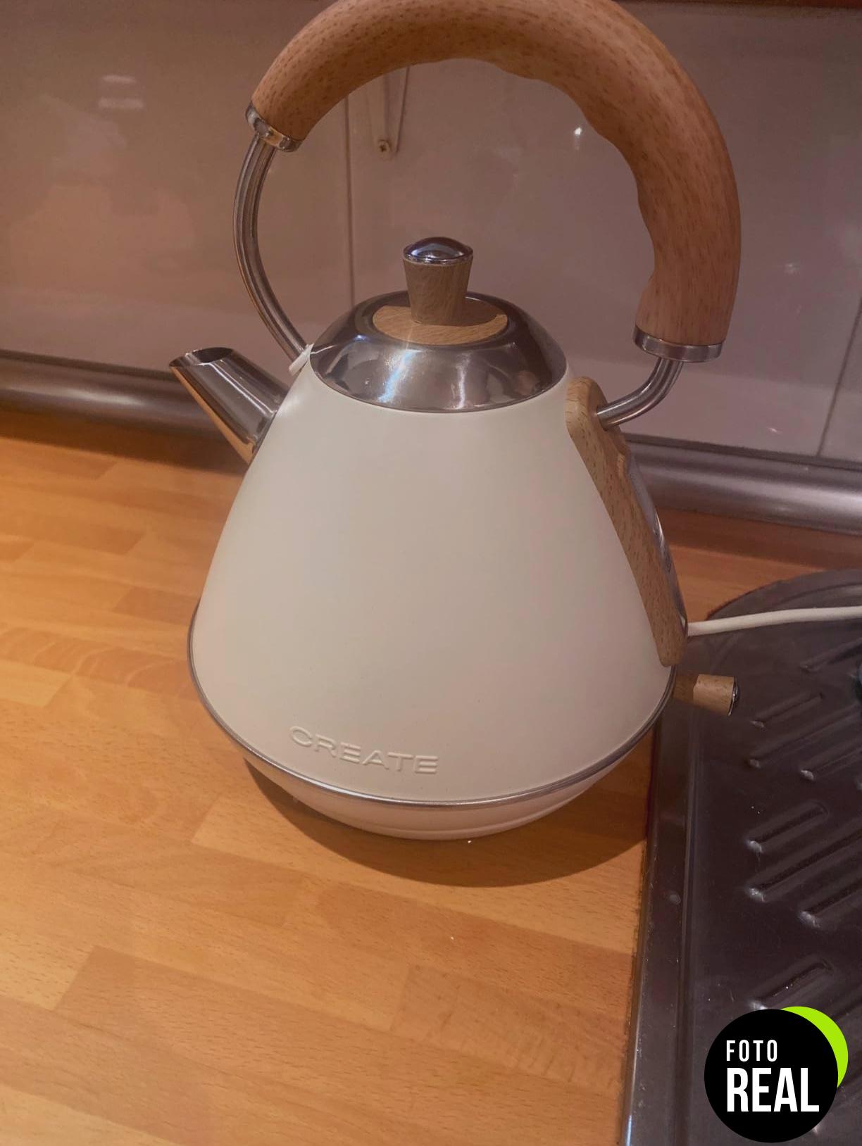 kettle-retro-hervidor-blanco-1l-create-foto-3