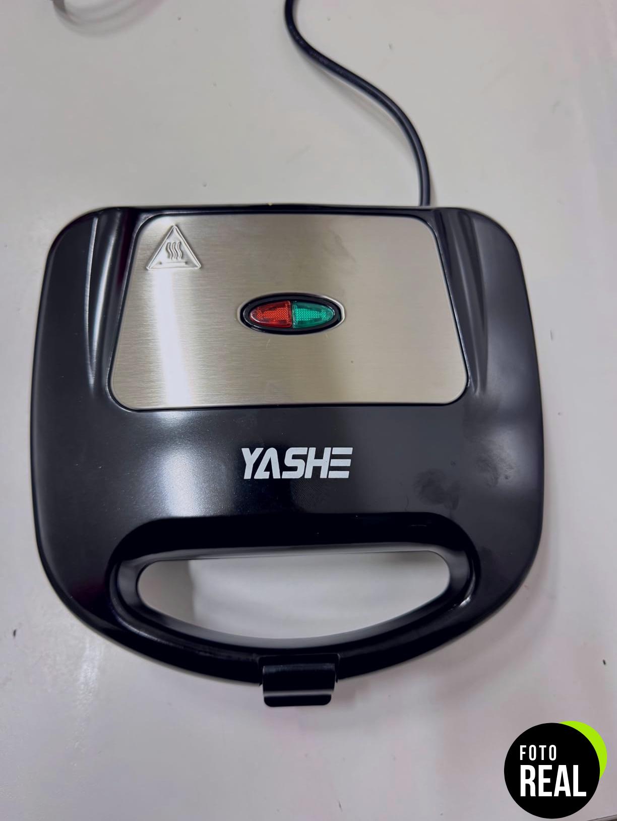 yashe-sandwichera-grill-750w-foto-3